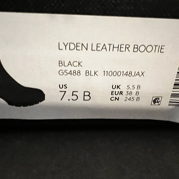 COACH Chelsey boots size 7.5 - Picture 5 of 10